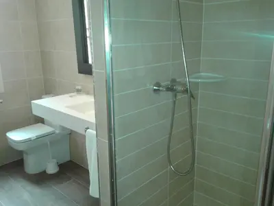 Un baño de Hotel Balneari de Vallfogona de Riucorb