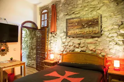 Una televisión o centro de entretenimiento en Castillo de Añón de Moncayo
