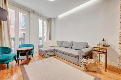 Zona de estar de Heart of Pamplona Apartments IV by clabao