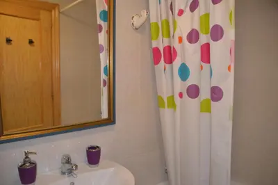 Un baño de Romy