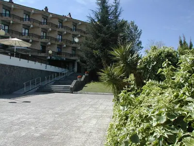 Jardín al aire libre en Hotel Rey Sancho Ramírez Somontano SL