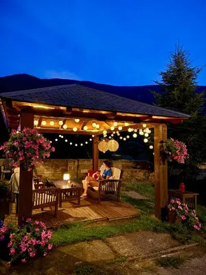 Jardín al aire libre en Apartaments Alta Muntanya