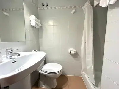 Un baño de Hotel La Creu by RdA Hotels
