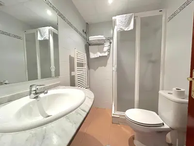 Un baño de Hotel La Creu by RdA Hotels