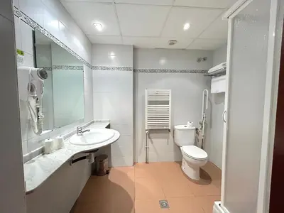 Un baño de Hotel La Creu by RdA Hotels