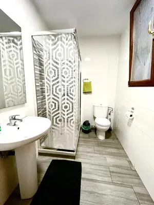 Un baño de Travelers Rest