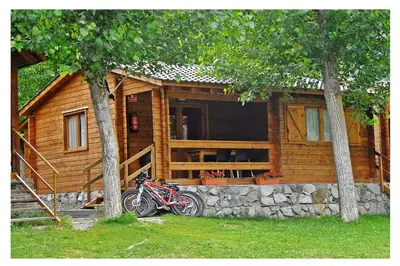 Edificio en el que se encuentra el camping