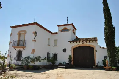 Edificio en el que se encuentra la casa o chalet
