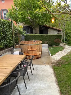 Jardín al aire libre en Mendiburu Rural Boutique