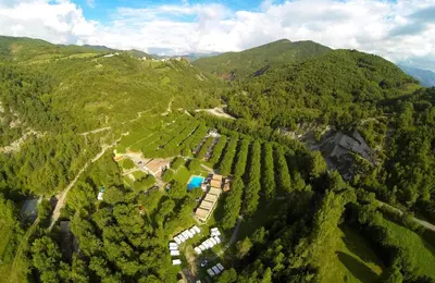 Paisaje cerca de este camping