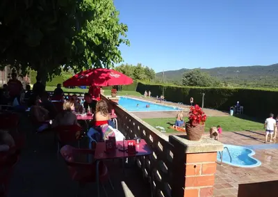 Piscina en o cerca de Les Voltes I - 2BD hidden gem in hilltop wine village