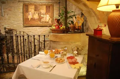Comida en o cerca of this country house