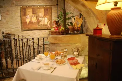 Comida en o cerca of this country house