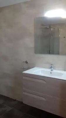 Un baño de Vivienda Lanzón