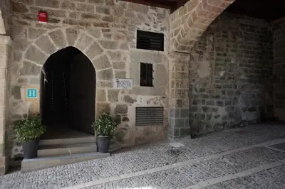Fachada o entrada de Hotel Roncesvalles