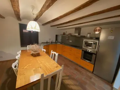 Una cocina o zona de cocina en CA L'AVIADOR