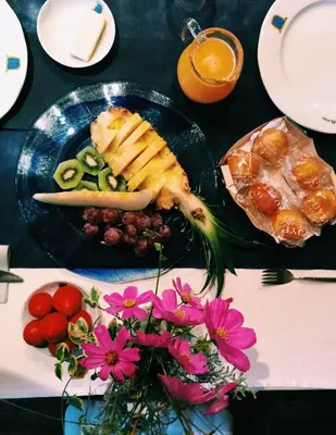 Comida en o cerca de este hotel