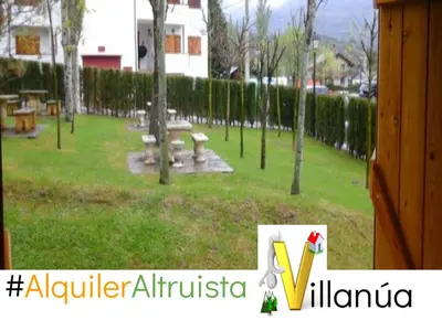 Jardín al aire libre en Apartamento MODESTO en las montañas del pirineo aragonés en Alquiler Altruista ECONÓMICO