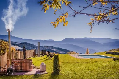 Paisaje cerca of this country house