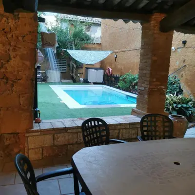 Piscina en o cerca de Caltarragona casa rural