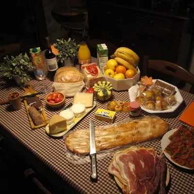 Comida en o cerca of this country house
