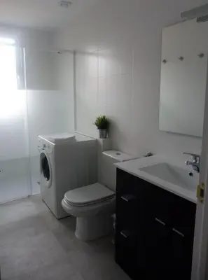 Un baño de Ático en Pamplona