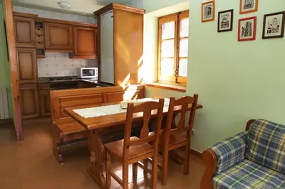 Una cocina o zona de cocina en Casa Rural Hortal