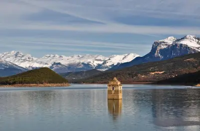 Paisaje cerca of this country house