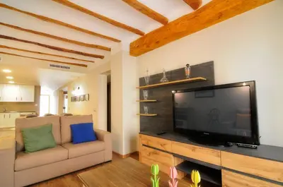 Una televisión o centro de entretenimiento en Cal Blai
