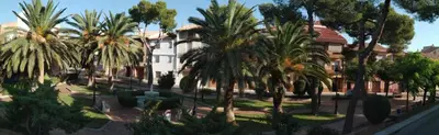 Jardín al aire libre en Apartamentos Calanda