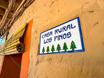 Certificado, premio, señal o documento que está expuesto en Casa Rural Los Pinos