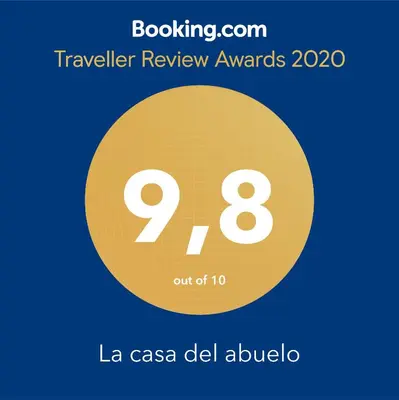 Certificado, premio, señal o documento que está expuesto en La Casa del Abuelo