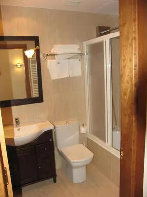 Un baño de Villa Russell Hotel&Apartments