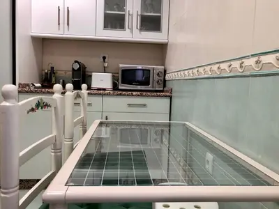 Una cocina o zona de cocina en Mundo-Abeona