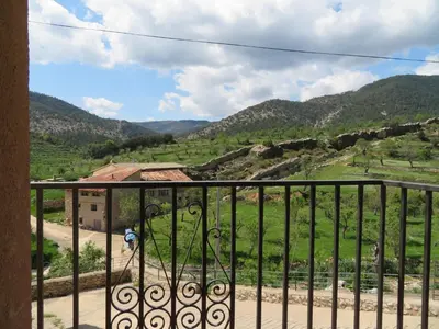 Vista general de una montaña o vista desde la casa o chalet