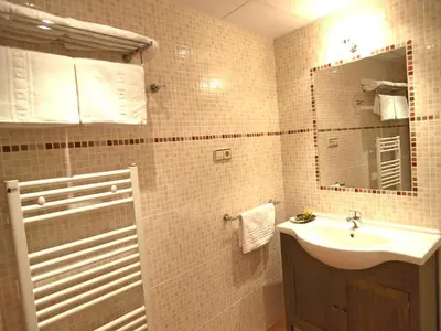 Un baño de Casa Fes Autural