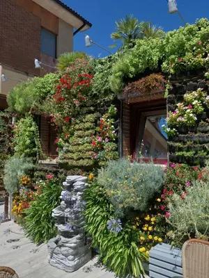 Jardín al aire libre en Hotel Villa de Larraga