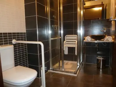 Un baño de Arcohotel
