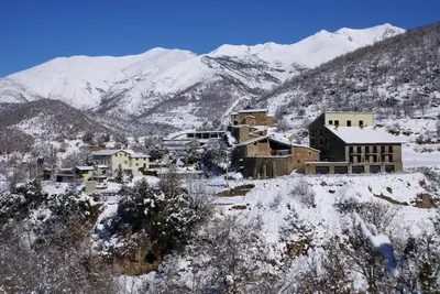 Vista general de una montaña o vista desde el apartamento