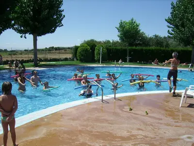 Piscina en o cerca de La Noguera Camping