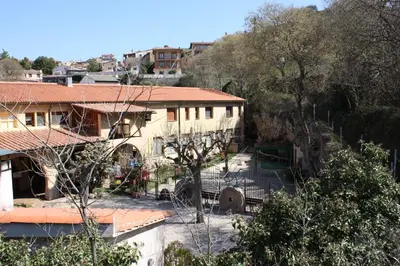 Edificio en el que se encuentra el albergue