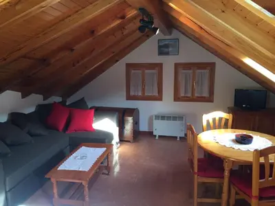 Una televisión o centro de entretenimiento en Casa Marsial