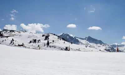 Cau d Aneu Duplex cerca de Bonaigua Baqueira y Aigüestortes en invierno