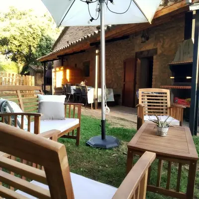 Un patio o zona al aire libre en Les Cases De Borrells