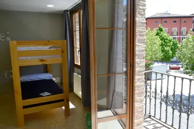 Cama o camas de una habitación en Alda Estella Hostel
