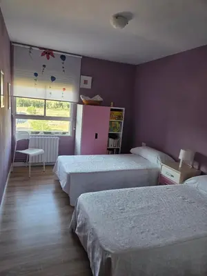 Cama o camas de una habitación en Excelente apartamento en el Pirineo aragonés