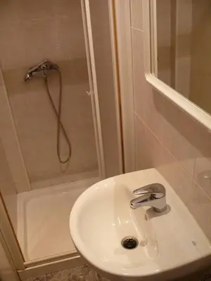 Un baño de Hostal Rodes
