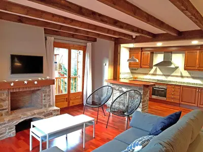 Una cocina o zona de cocina en Apartamento dúplex Esterri d'Aneu