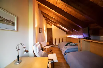 Cama o camas de una habitación en Inmocyma Abetal grandes vistas, con piscina-Linsoles- Benasque