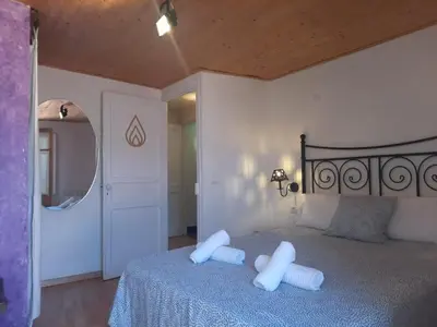 Cama o camas de una habitación en Casa Rural CAL ROCCO Porta del Pirineu